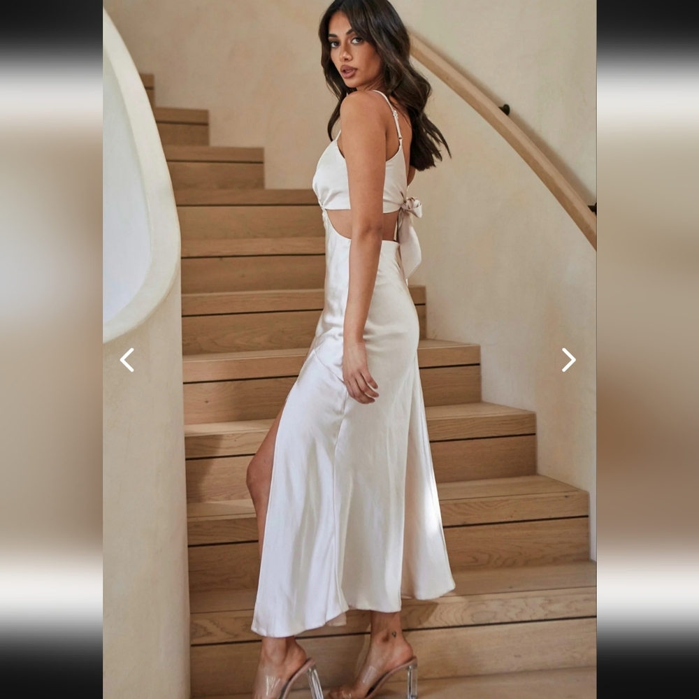 SELFIE LESLIE ACAPULCO CAMI STRAP TIED BACK SATIN MAXI DRESS CHAMPAGNE - Picture 5 of 16